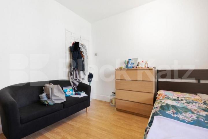 Location, location, location  Balin House Long Lane, London Bridge / Borough 